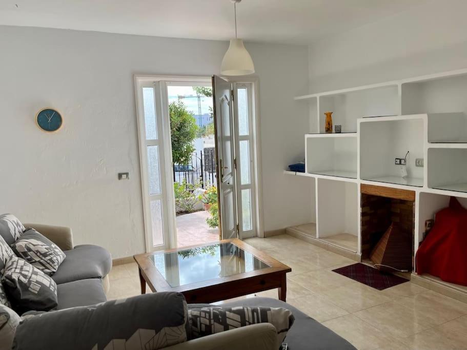 Playa Chica Apt With Terrace 100 M From The Sea Puerto del Carmen  Esterno foto