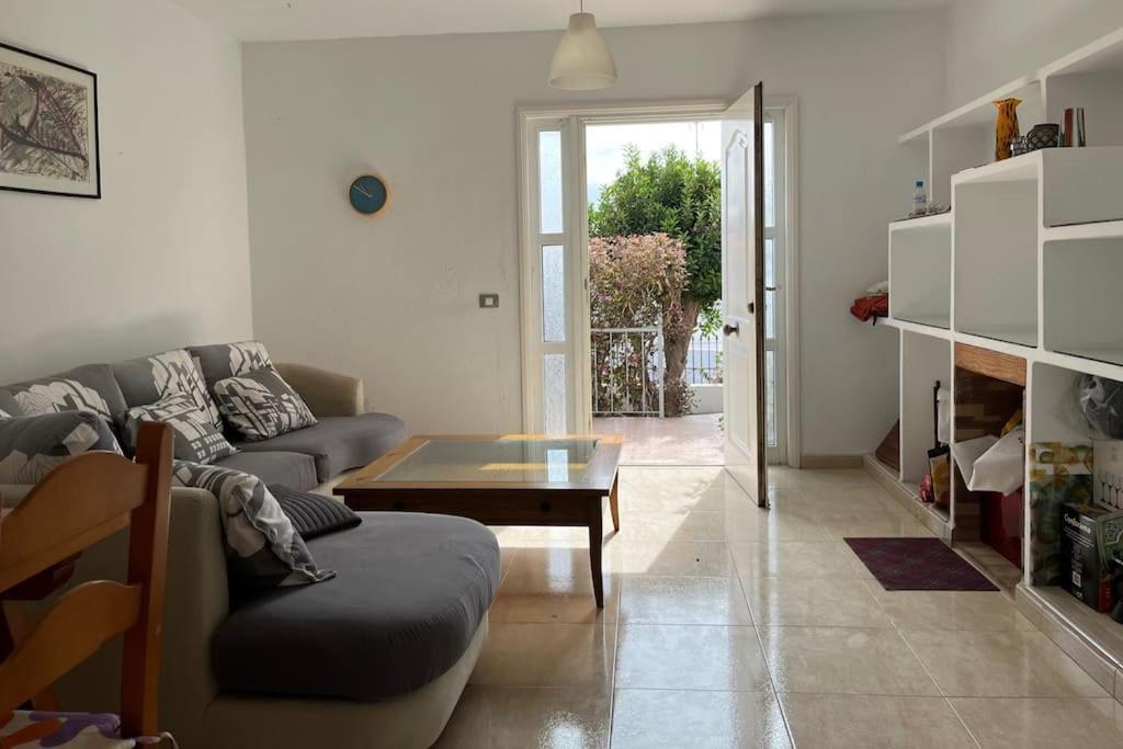 Playa Chica Apt With Terrace 100 M From The Sea Puerto del Carmen  Esterno foto